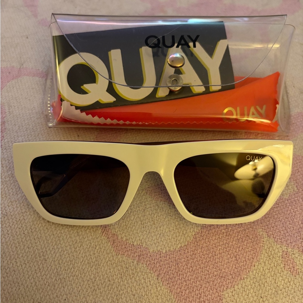 Quay White Rectangle Sunglasses - Polarized Lenses